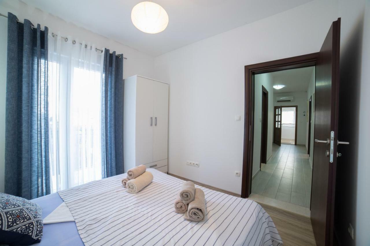 Apartment Mardi Kastela Bagian luar foto